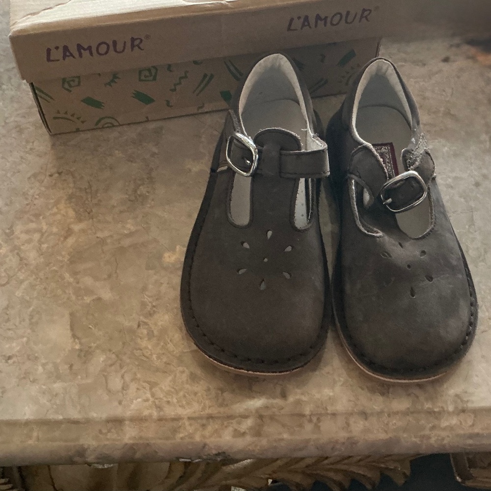 Lamour Girls Mary-Jane style size 11